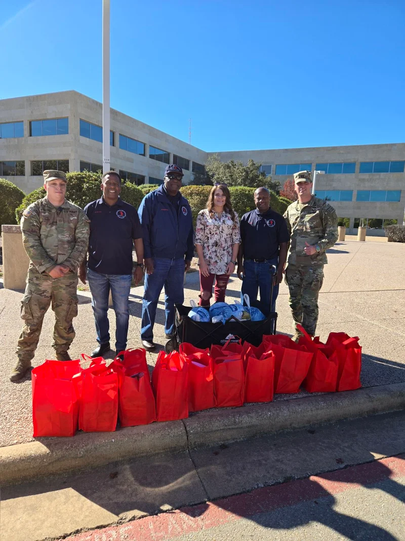 GTC VetsHelpingVets donated2Thanksgiving Basket giveaway MilAssistance2