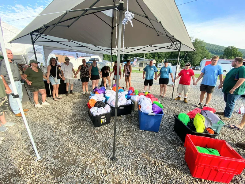 TXfloods DisasterRelief BlessingBags TheBlessingProject pray,pack,shipFromSC