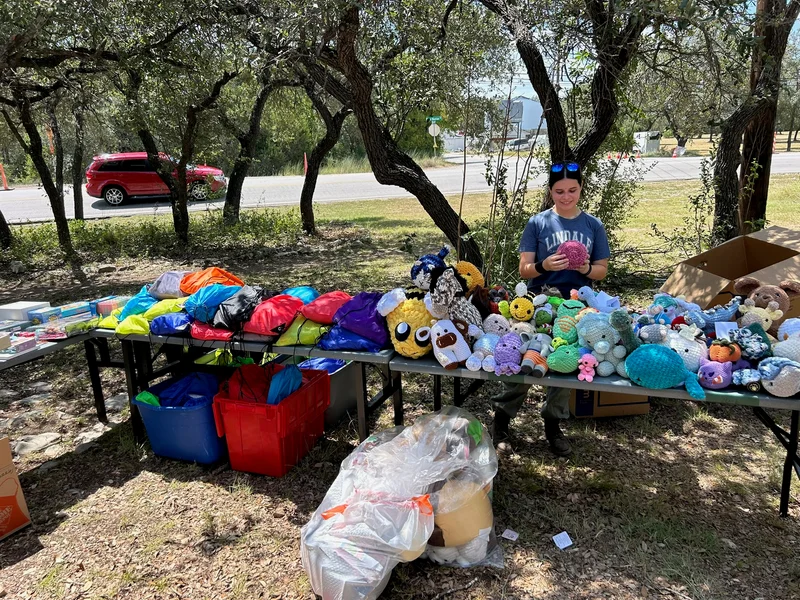 TXfloods SandyCreek ToyDrive DisasterRelief setup13