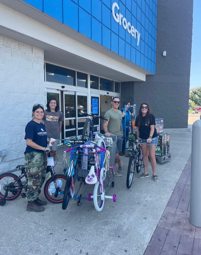 TXfloods SandyCreek ToyDrive DisasterRelief setup14.shopping4kids6
