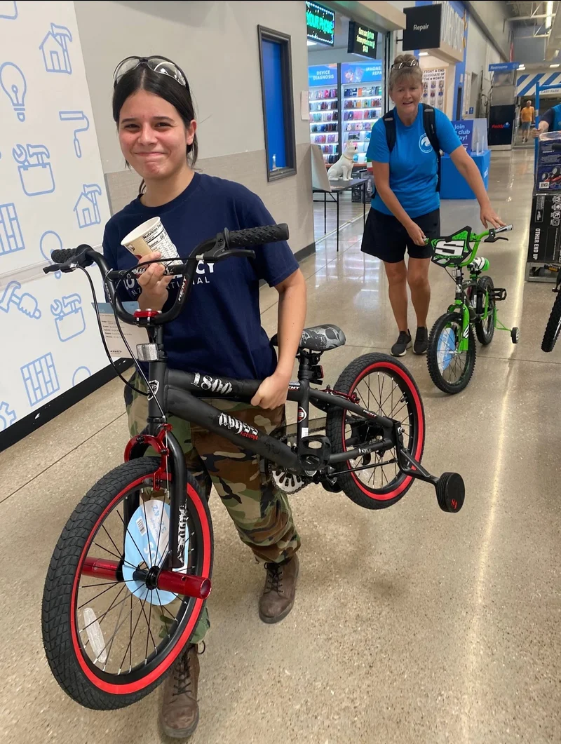 TXfloods SandyCreek ToyDrive DisasterRelief setup14.shopping4kids7