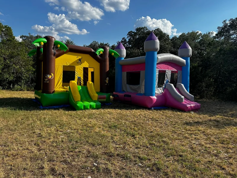 TXfloods SandyCreek ToyDrive DisasterRelief setup15 Bounceahouses